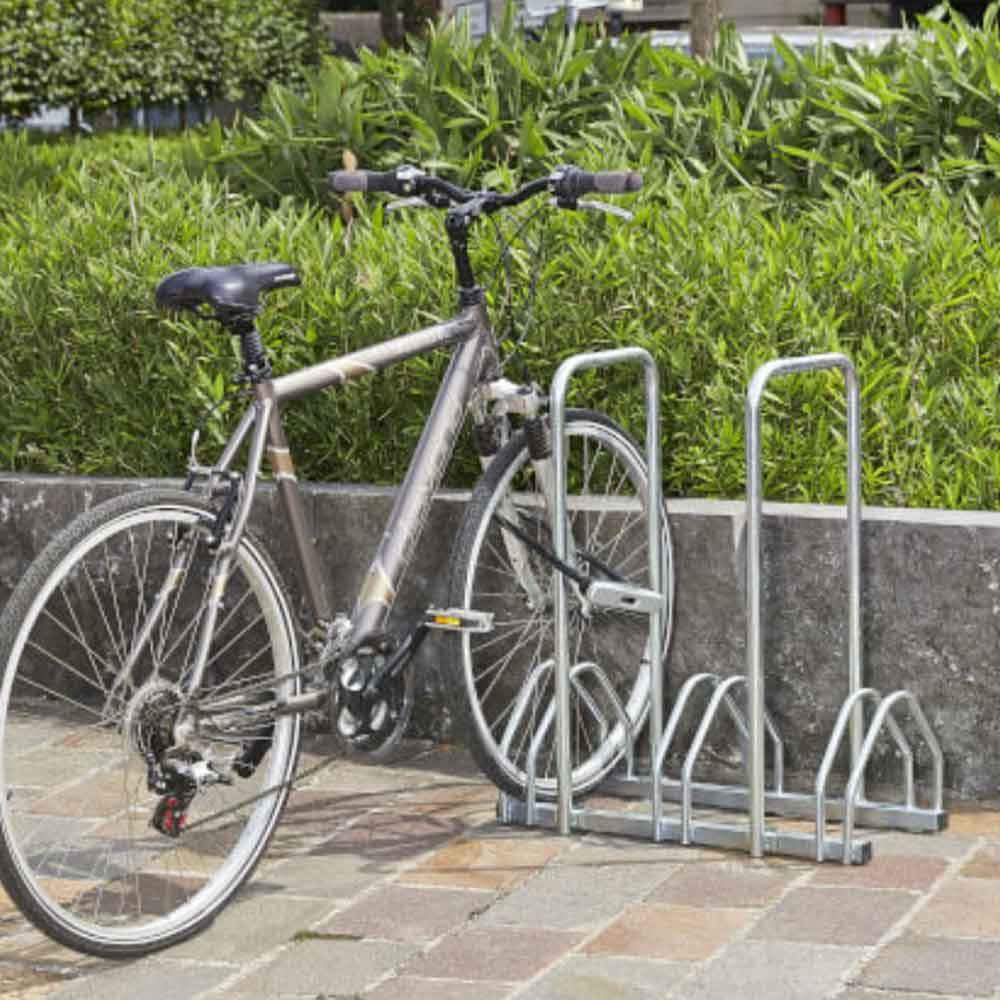 Fahrradständer mit Bügeln und 3 bzw. 5 Stellplätzen - einseitige Radeinstellung